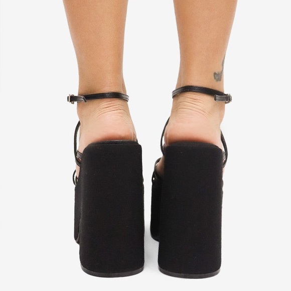 NWT Flower Details Black High Heel Platform Sandals - Picture 7 of 8